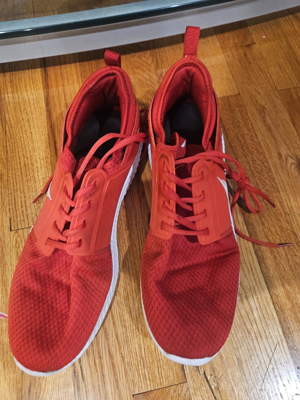 Nautica Men's Red Lightweight Athletic Sneakers. Excellent Condition!